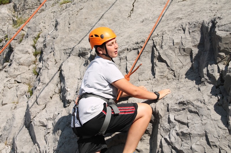 Village Camps International Summer Camp Leysin, Switzerland 2026-08-15 https://www.villagecamps.com/journals_admin/images/691-9-climb (27).jpg
